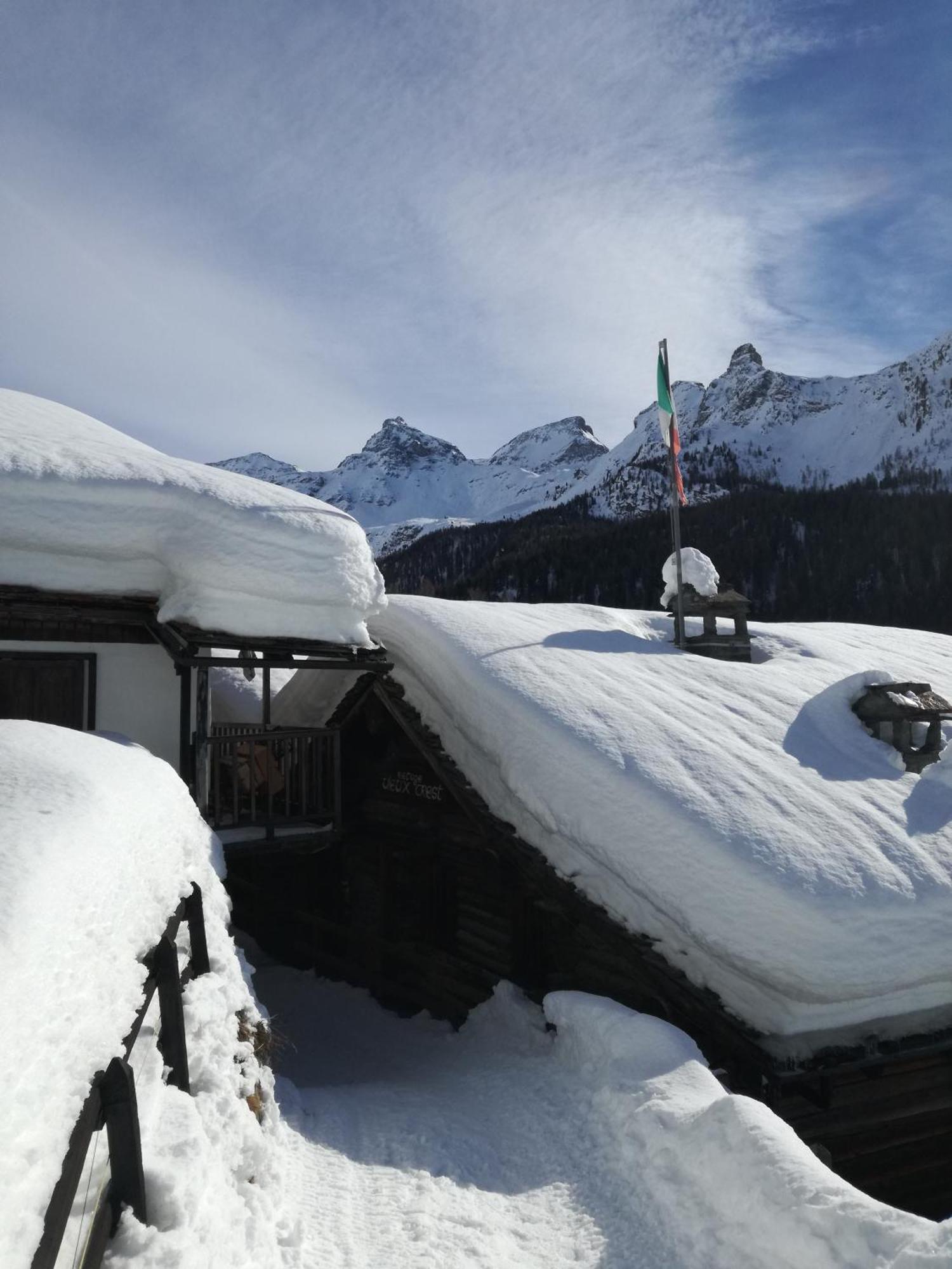 Rifugio Vieux Crest Hotell Champoluc Eksteriør bilde